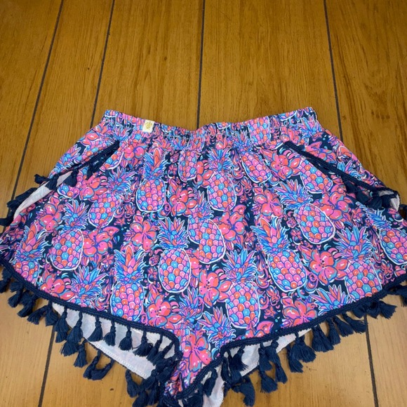 Simply Southern L/XL Pineapple Print Tassel Hem Shorts Elastic Waist Comfy - Picture 2 of 15